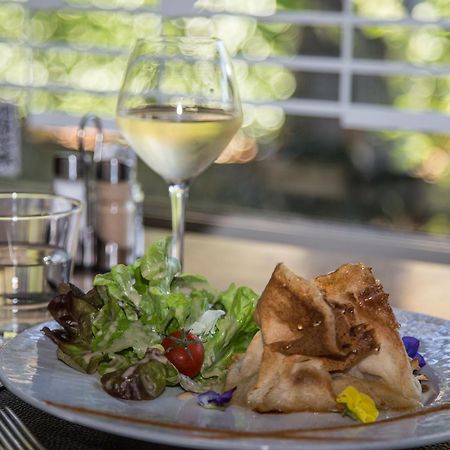 Logis Hotel Restaurant Des Acacias Lille Neuville En Ferrain Neuville-en-Ferrain Ngoại thất bức ảnh