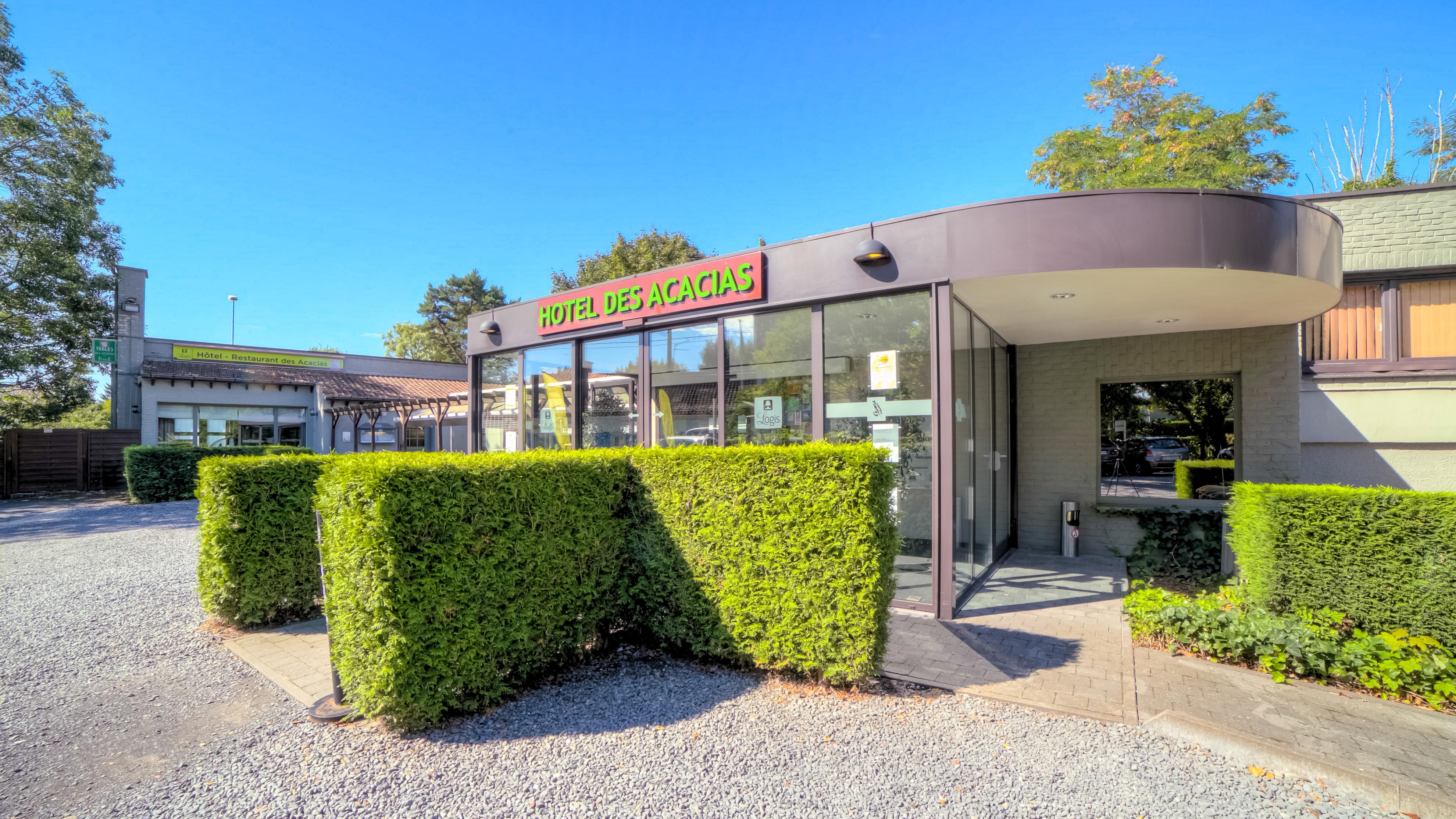 Logis Hotel Restaurant Des Acacias Lille Neuville En Ferrain Neuville-en-Ferrain Ngoại thất bức ảnh