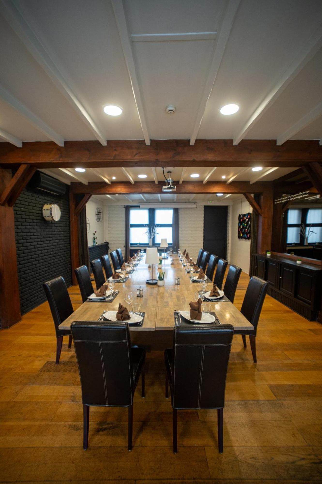 Logis Hotel Restaurant Des Acacias Lille Neuville En Ferrain Neuville-en-Ferrain Ngoại thất bức ảnh